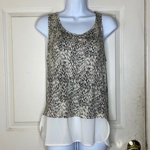 Grey and white patterned blouse